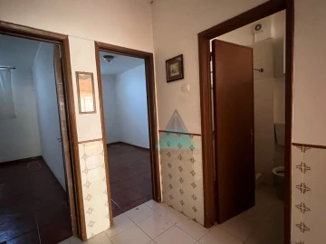 Apartamento T1 para Venda em Laranjeiro e Feijó