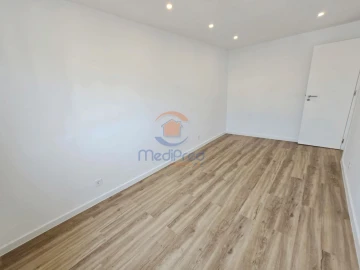 Apartamento T2 para Venda em Algueirão-Mem Martins