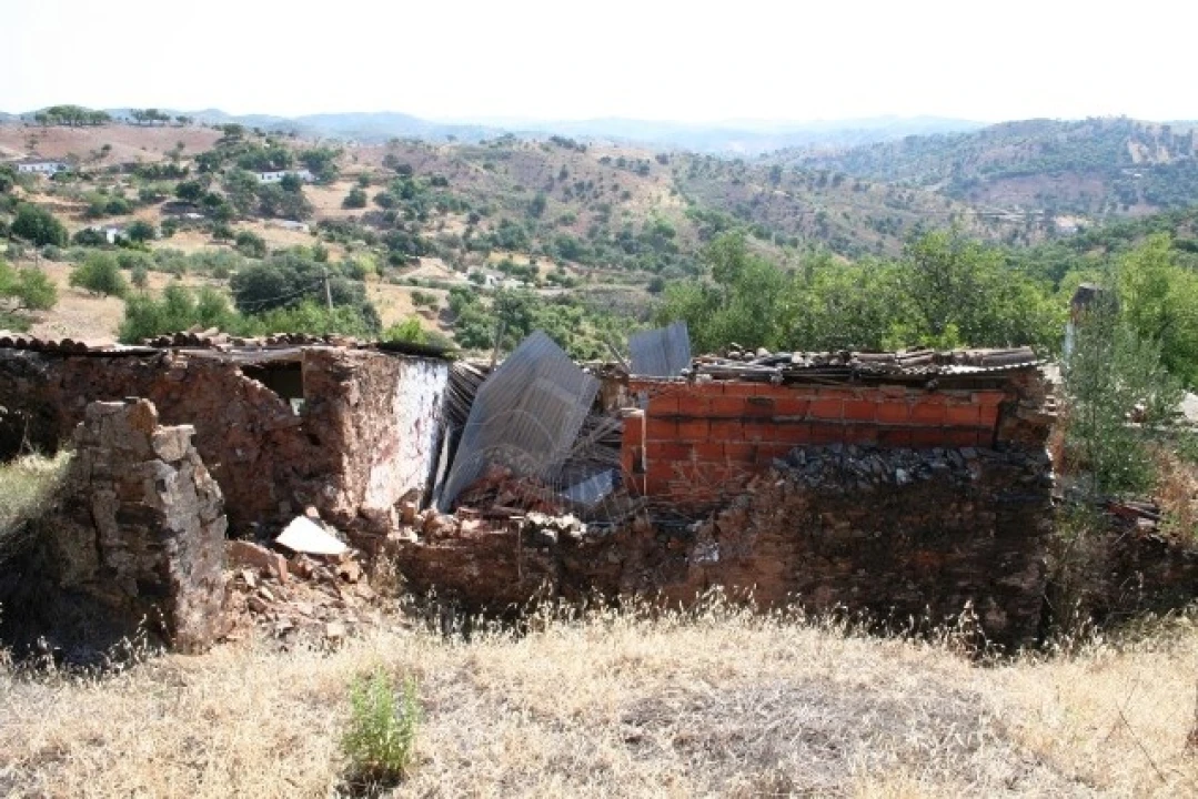 Quinta T3 para Venda em Santa Catarina da Fonte do Bispo Foto 3
