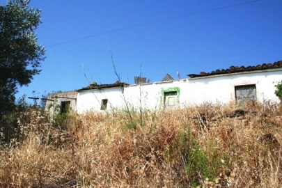 Quinta T3 para Venda em Santa Catarina da Fonte do Bispo