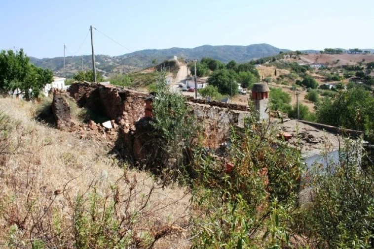 Quinta T3 para Venda em Santa Catarina da Fonte do Bispo Foto 5