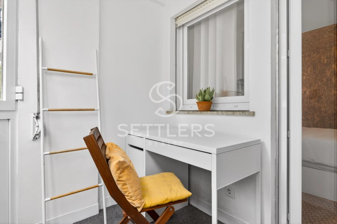 Apartamento T1 para Venda em Carcavelos e Parede Foto 13