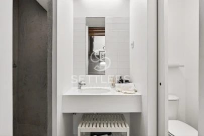 Apartamento T1 para Venda em Carcavelos e Parede