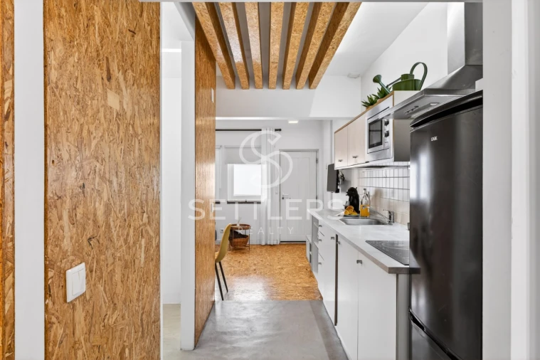 Apartamento T1 para Venda em Carcavelos e Parede Foto 8