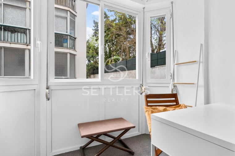 Apartamento T1 para Venda em Carcavelos e Parede Foto 14