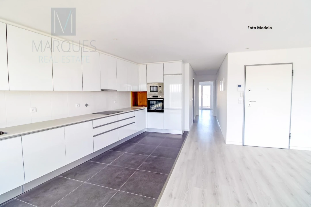 Apartamento T3 para Venda em Corroios Foto 3