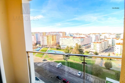 Apartamento T3 para Venda em Corroios