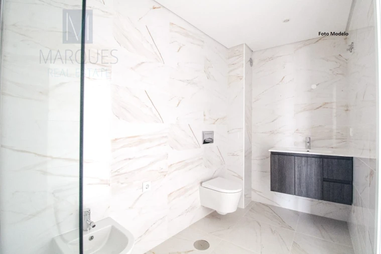 Apartamento T3 para Venda em Corroios Foto 5