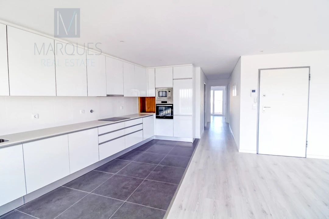 Apartamento T3 para Venda em Corroios Foto 1