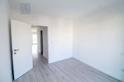 Apartamento T3 para Venda em Corroios