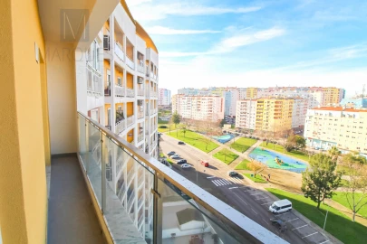 Apartamento T3 para Venda em Corroios