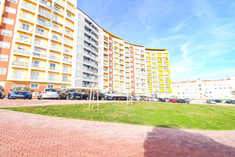 Apartamento T3 para Venda em Corroios Foto 15