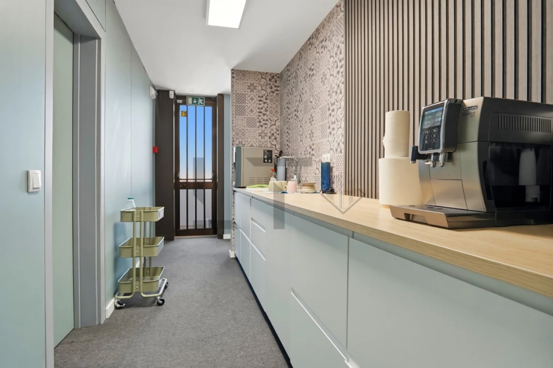 Escritório para Arrendamento em Avenidas Novas Foto 18