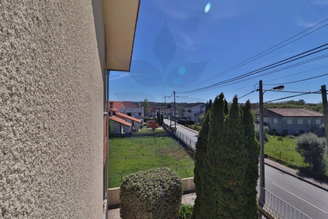 Moradia T3 para Venda em Abraveses Foto 16