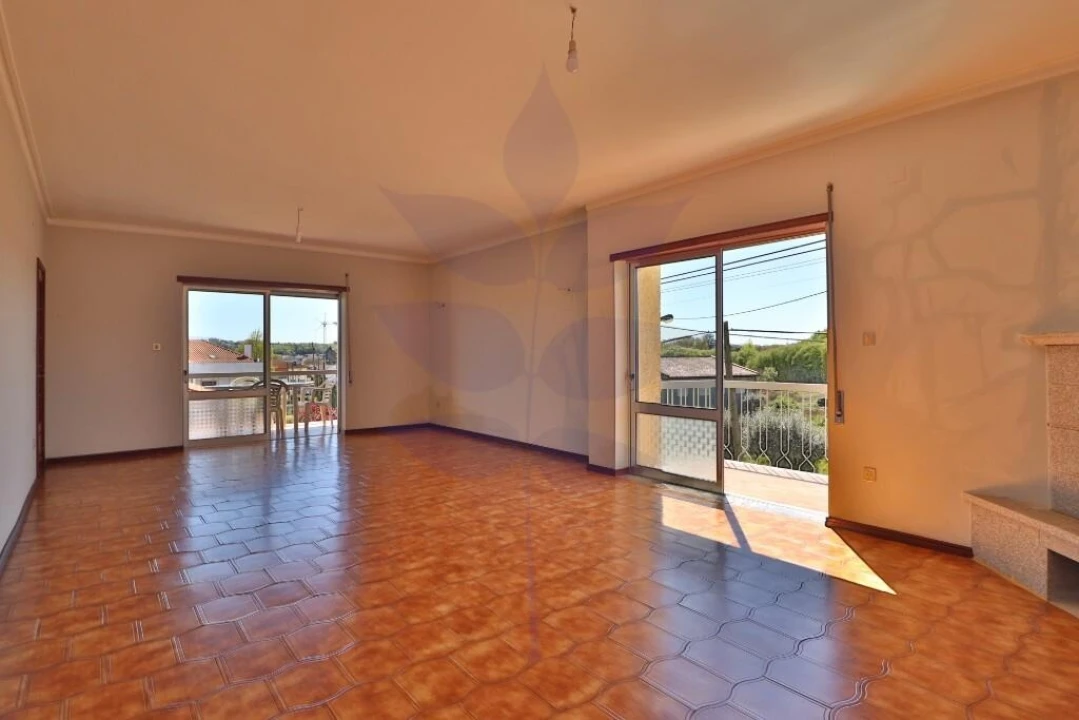 Moradia T3 para Venda em Abraveses Foto 2