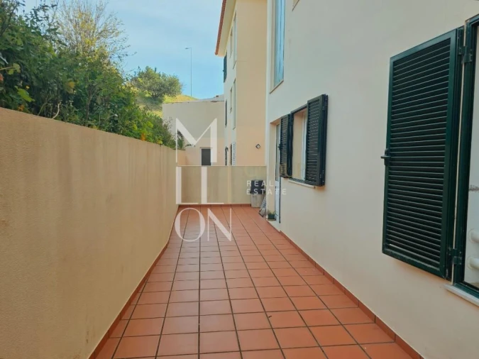 Apartamento T2 para Venda em Caniço Foto 19