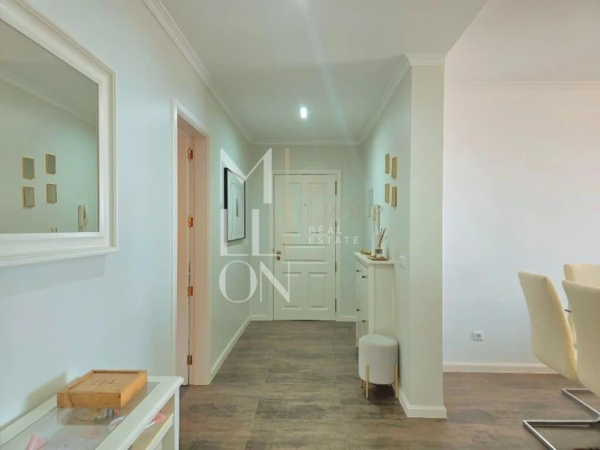 Apartamento T2 para Venda em Caniço Foto 16