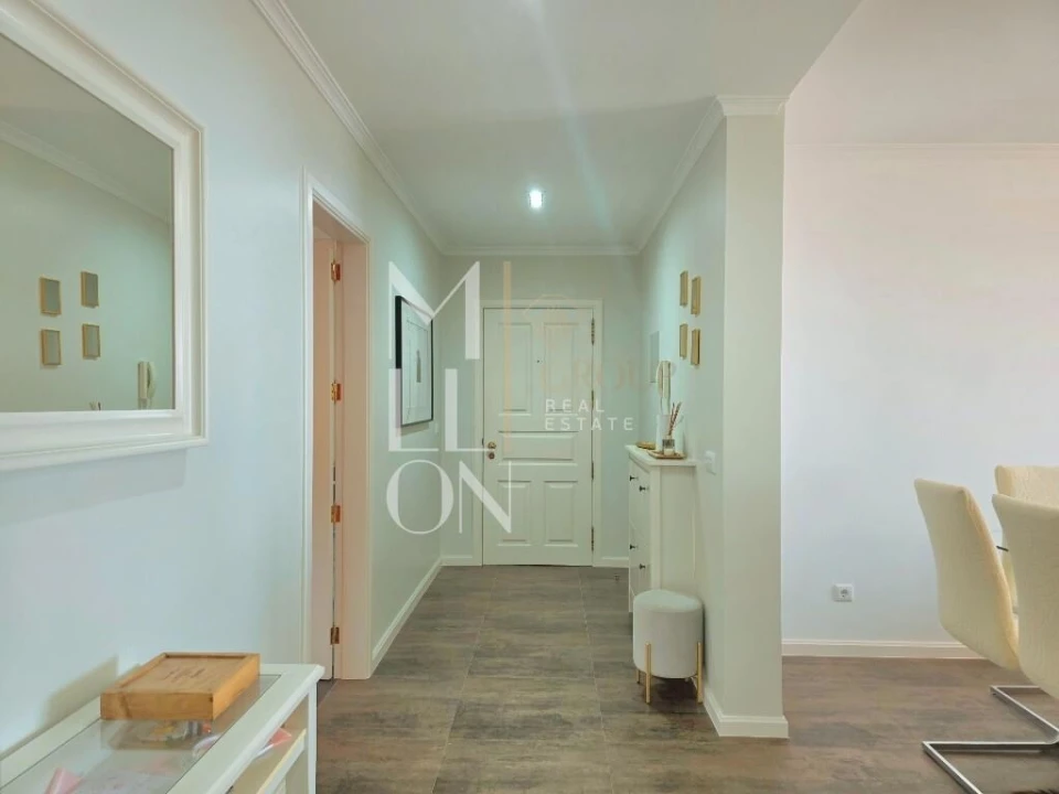 Apartamento T2 para Venda em Caniço Foto 16