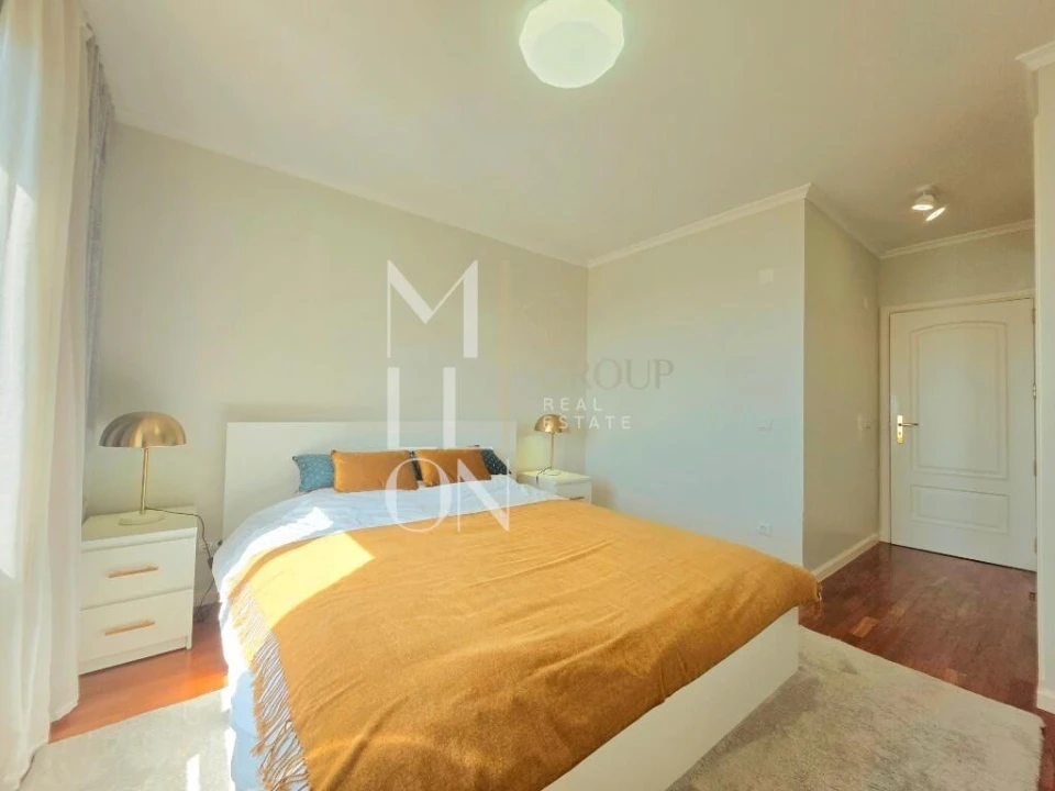 Apartamento T2 para Venda em Caniço Foto 11