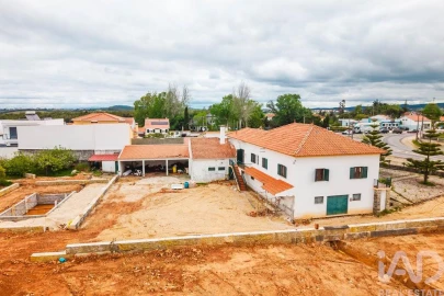 Moradia T3 para Venda em Cadaval e Pêro Moniz