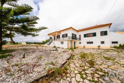 Moradia T3 para Venda em Cadaval e Pêro Moniz