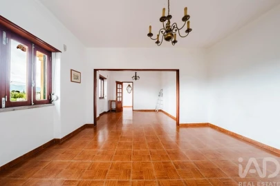 Moradia T3 para Venda em Cadaval e Pêro Moniz