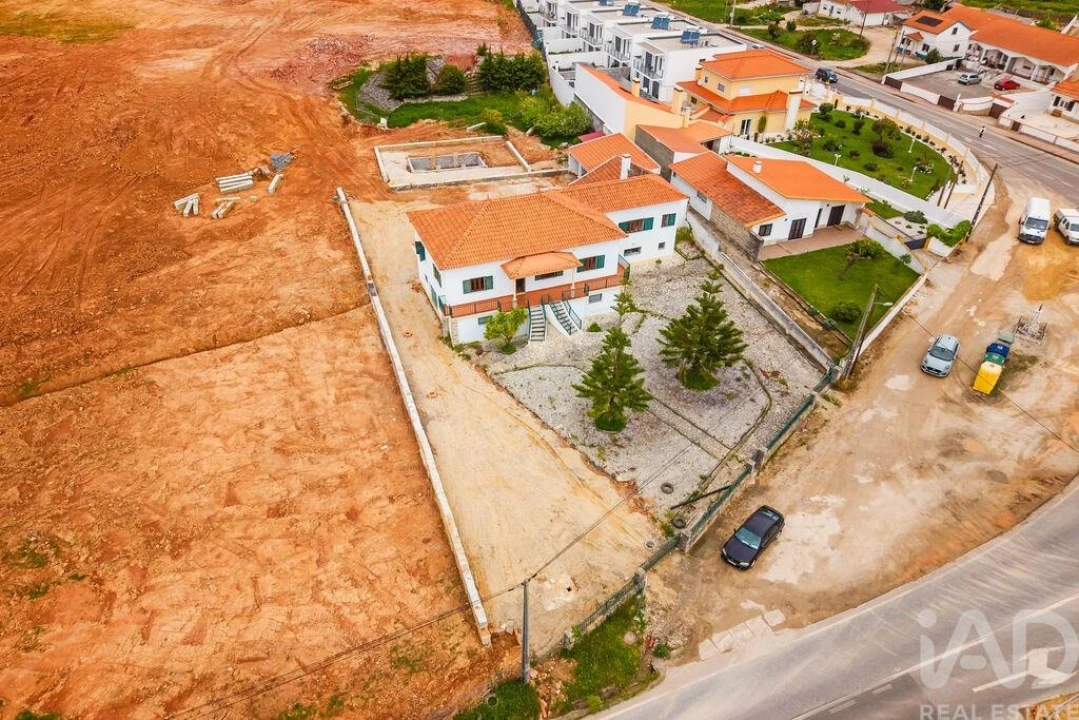 Moradia T3 para Venda em Cadaval e Pêro Moniz Foto 2