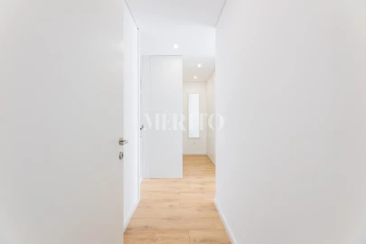 Apartamento T3 para Venda em Manhente