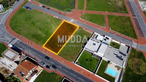 Moradia T4 para Venda em Avanca