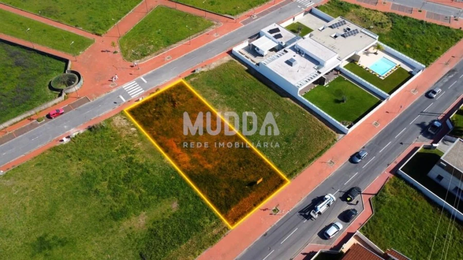 Moradia T4 para Venda em Avanca Foto 3