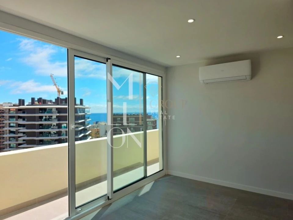 Apartamento T2 para Venda em São Martinho Foto 6