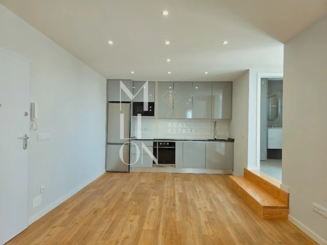 Apartamento T2 para Venda em São Martinho Foto 4