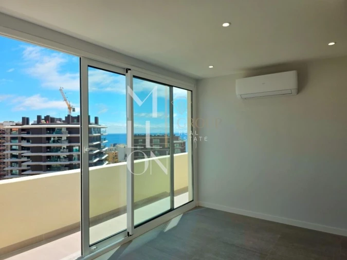 Apartamento T2 para Venda em São Martinho Foto 6