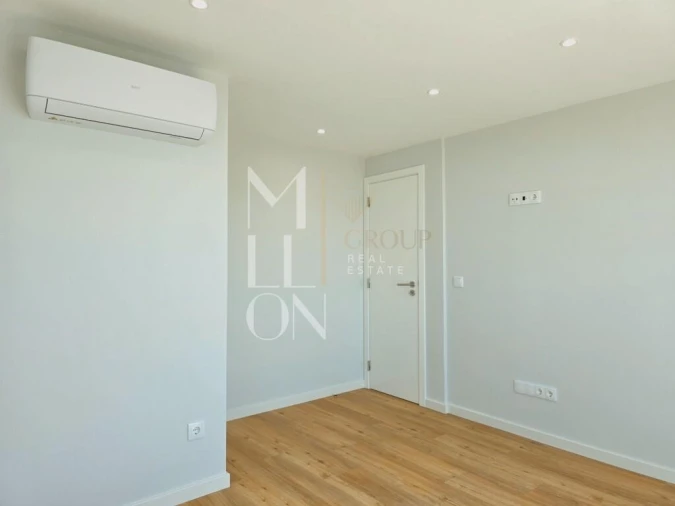 Apartamento T2 para Venda em São Martinho Foto 14