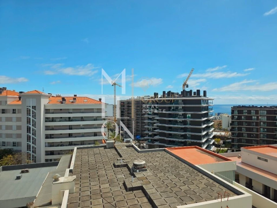 Apartamento T2 para Venda em São Martinho Foto 19