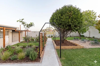 Moradia T4 para Venda em Arcozelo