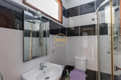 Moradia T4 para Venda em Arcozelo