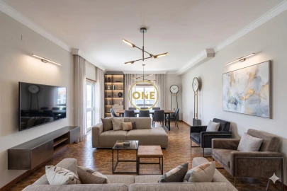 Moradia T4 para Venda em Arcozelo