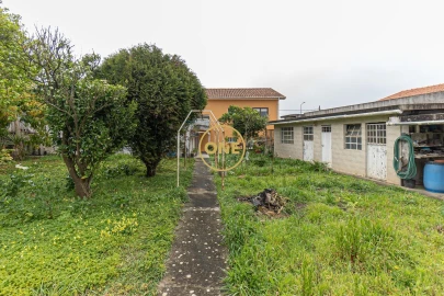 Moradia T4 para Venda em Arcozelo