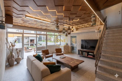 Moradia T4 para Venda em Arcozelo