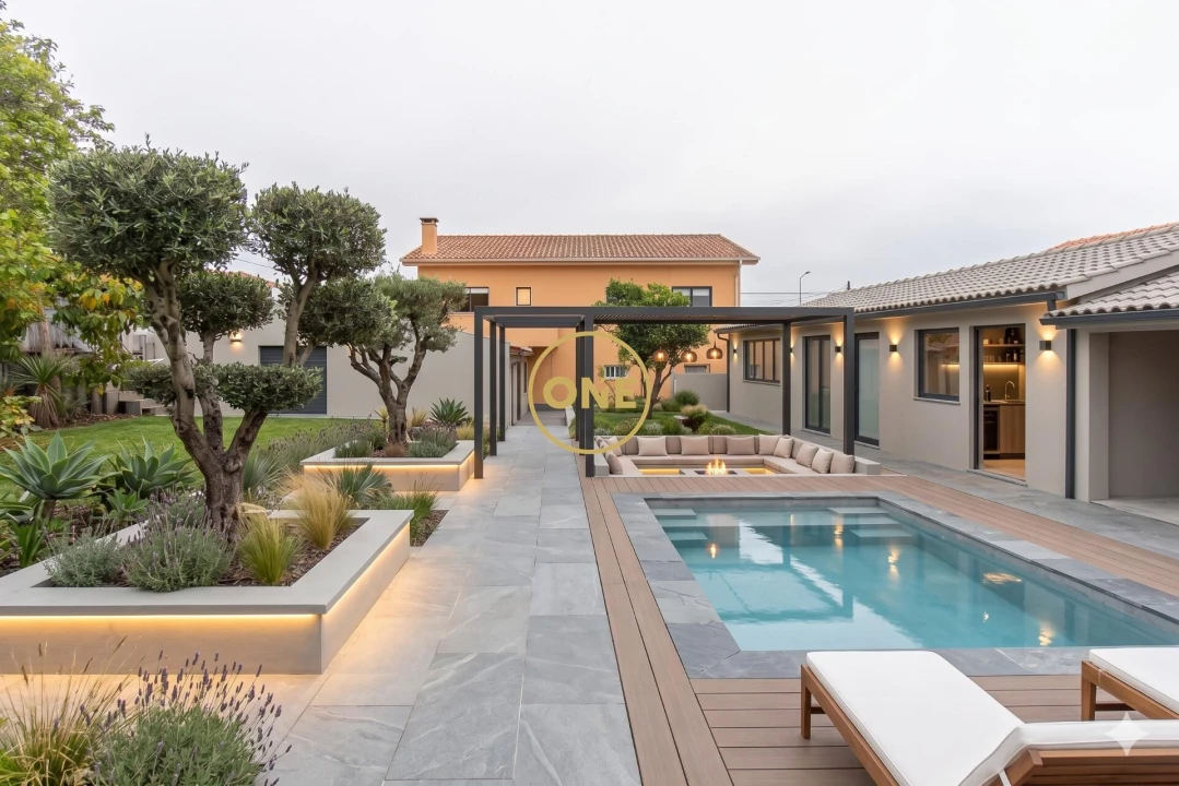 Moradia T4 para Venda em Arcozelo Foto 1