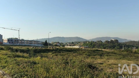 Terreno para Venda em Fonte Arcada e Oliveira