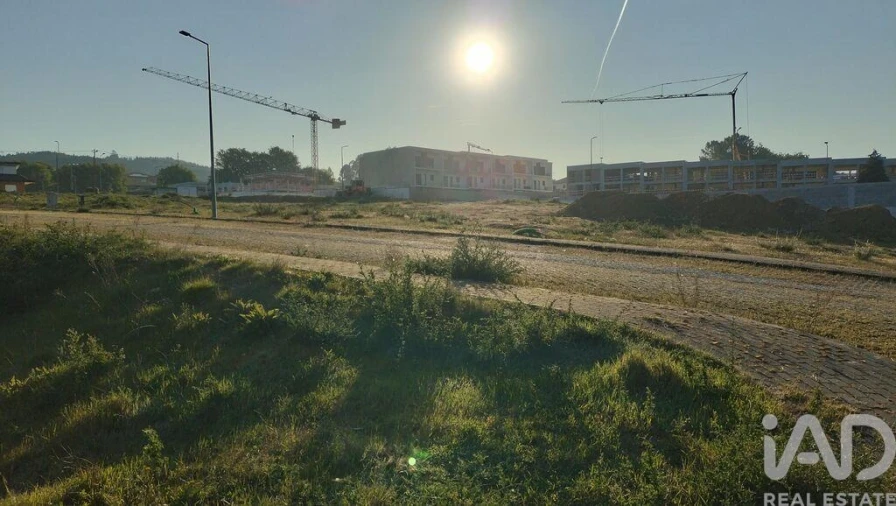 Terreno para Venda em Fonte Arcada e Oliveira Foto 2