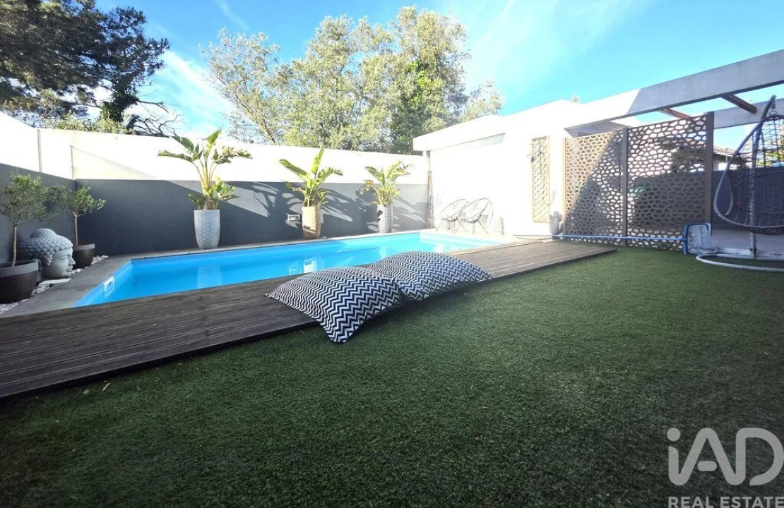 Moradia T4 para Venda em Charneca de Caparica e Sobreda Foto 8