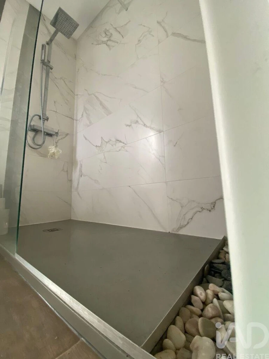 Moradia T4 para Venda em Charneca de Caparica e Sobreda Foto 31