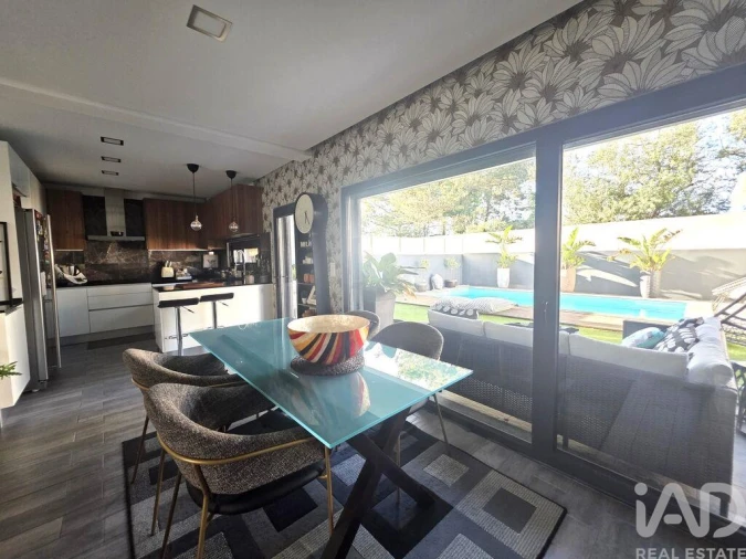 Moradia T4 para Venda em Charneca de Caparica e Sobreda Foto 25