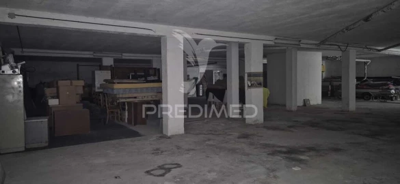 Armazém para Venda em Real, Dume e Semelhe