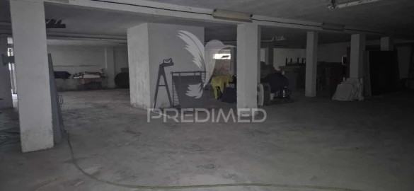 Armazém para Venda em Real, Dume e Semelhe