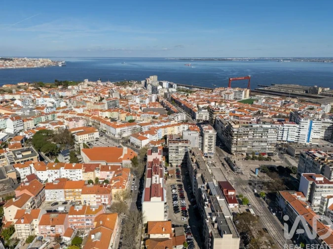 Apartamento para Venda em Almada, Cova da Piedade, Pragal e Cacilhas Foto 14