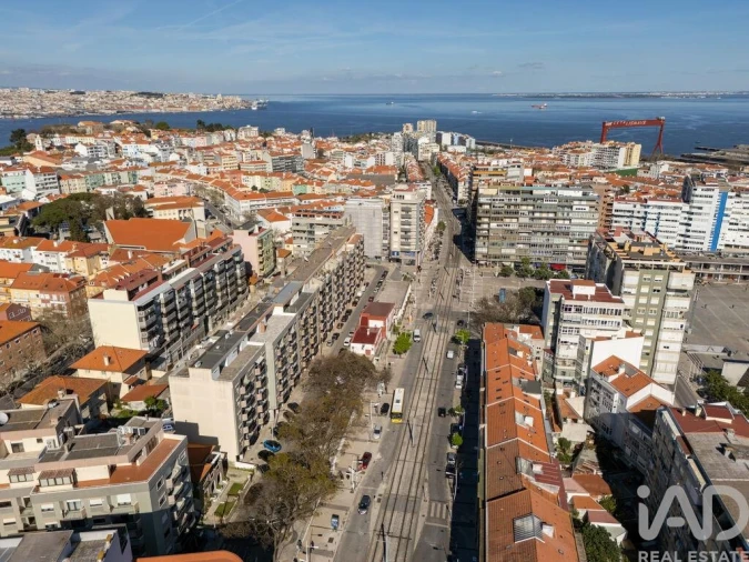 Apartamento para Venda em Almada, Cova da Piedade, Pragal e Cacilhas Foto 16